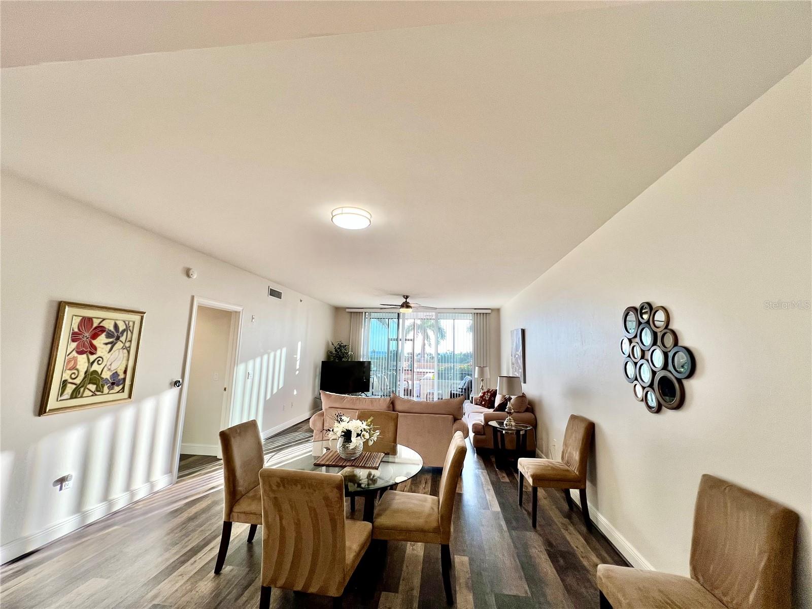 GRANDE ISLE TOWERS I & 02 PH I - Residential Lease