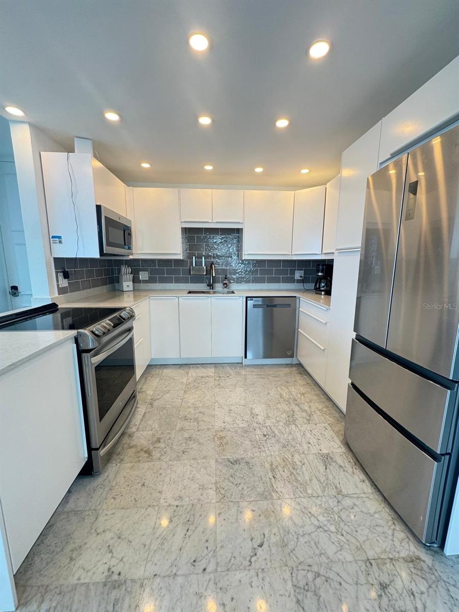 WALDORF OWNER'S COUNCIL - Residential Lease