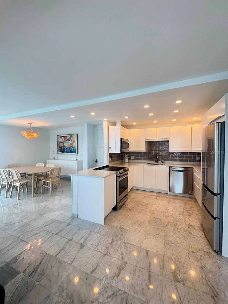 WALDORF OWNER'S COUNCIL - Residential Lease