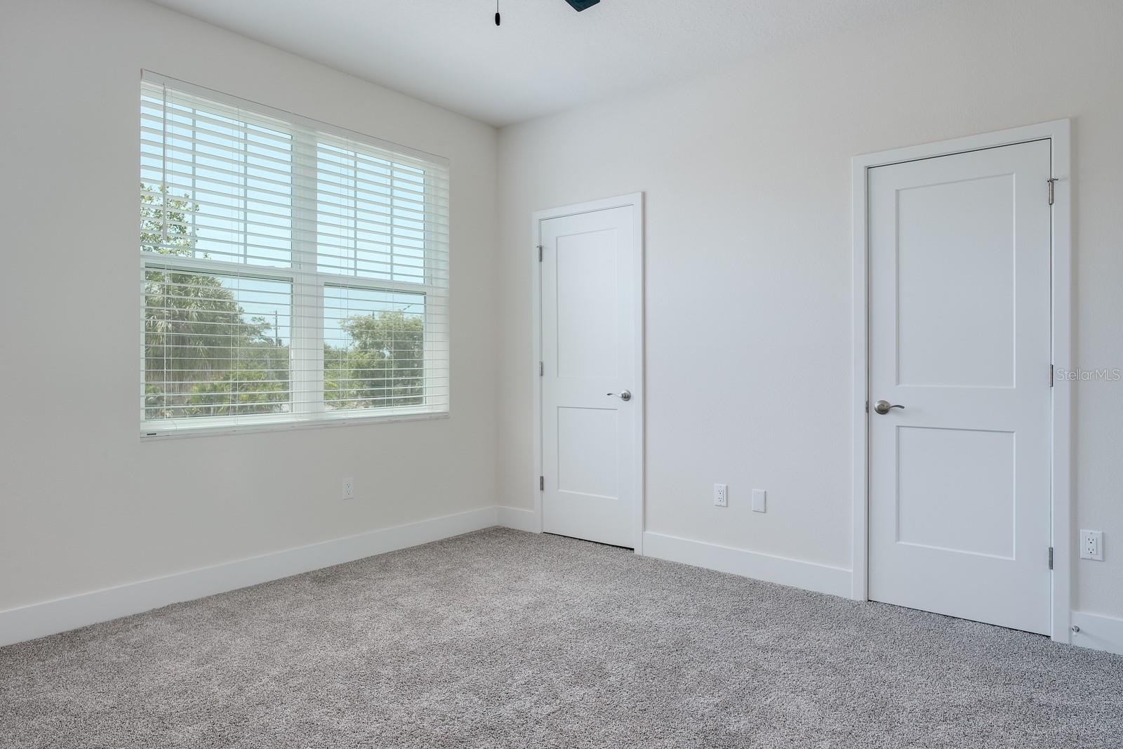 TOWNHOMES AT HIGHLAND CROSSING - Residential