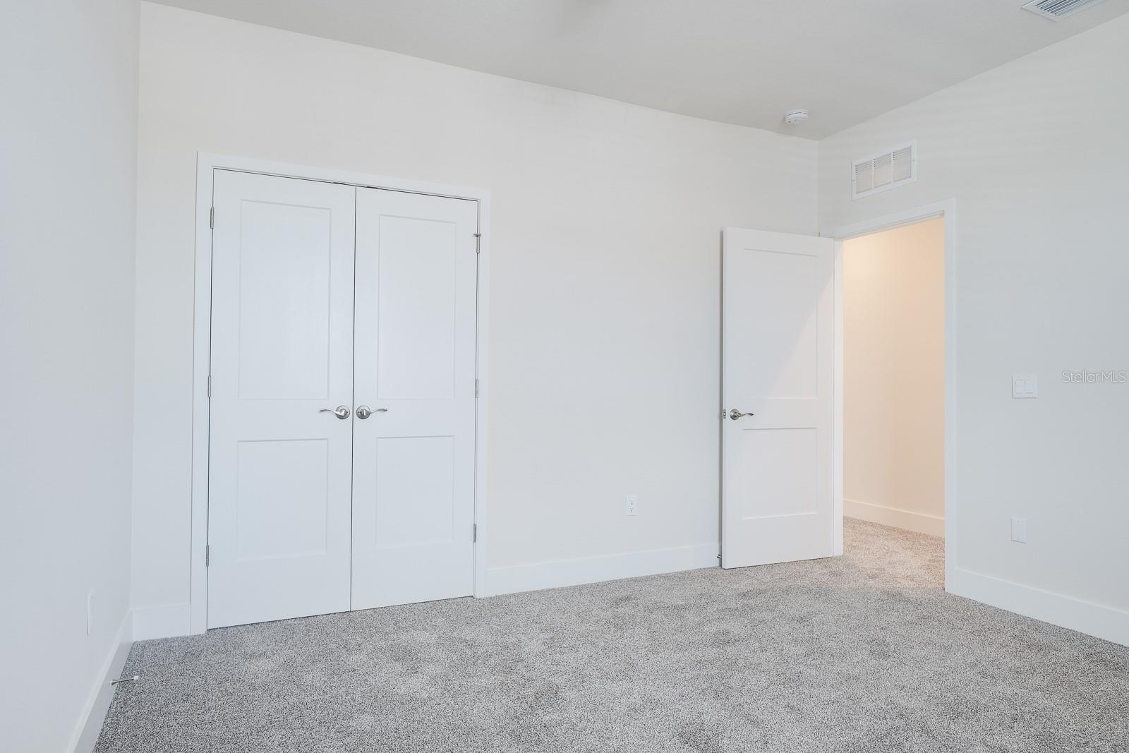 TOWNHOMES AT HIGHLAND CROSSING - Residential