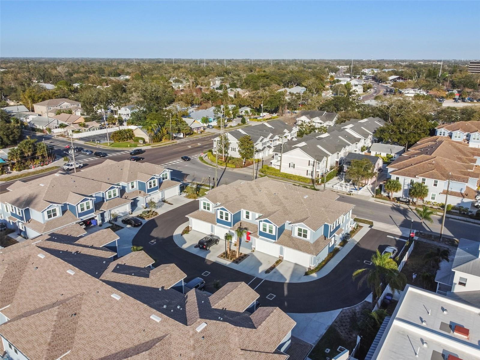 TOWNHOMES AT HIGHLAND CROSSING - Residential