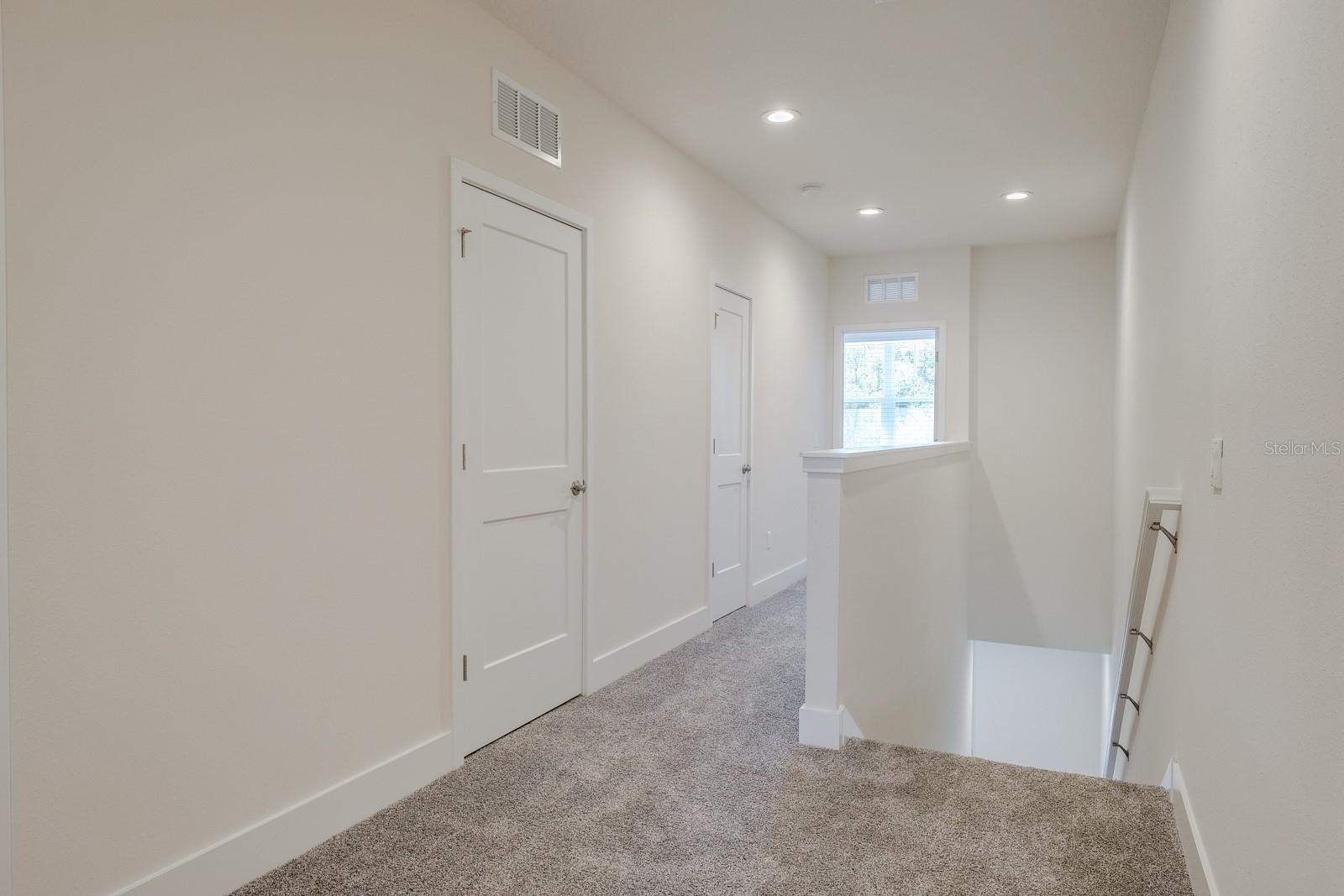 TOWNHOMES AT HIGHLAND CROSSING - Residential
