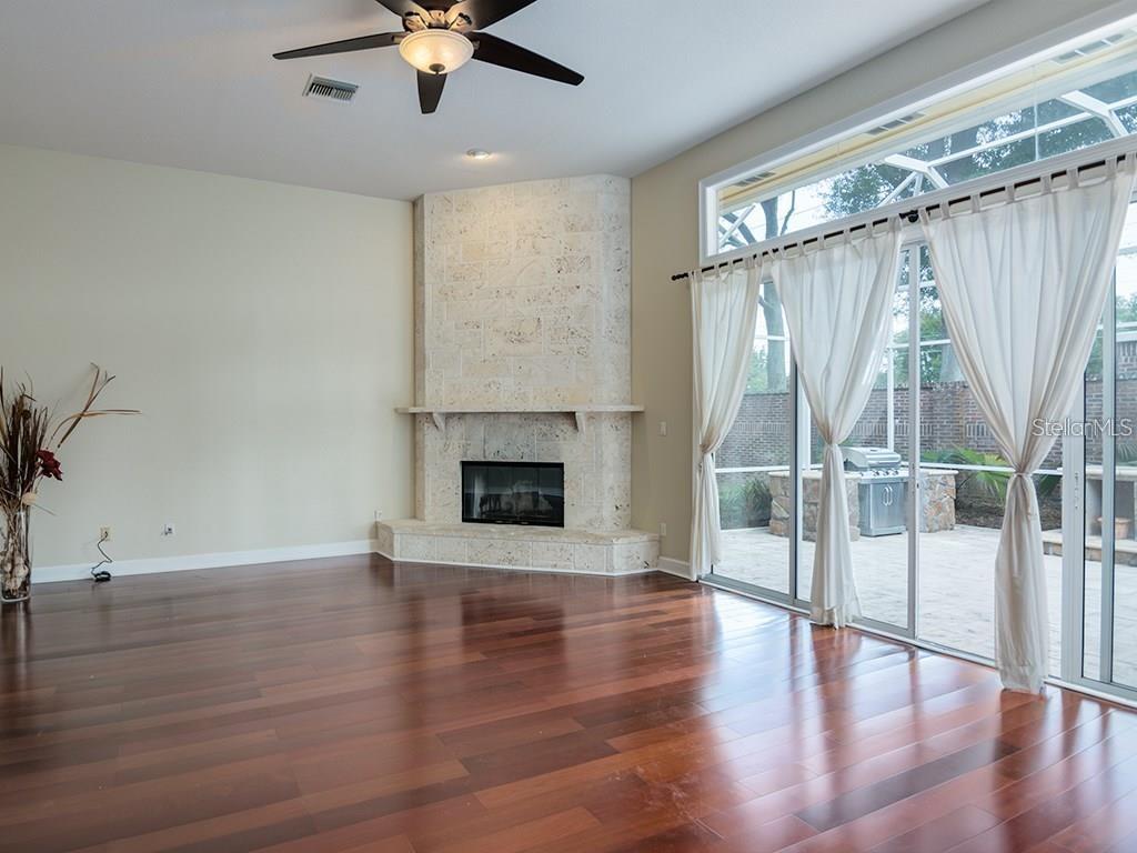 Photo of 7407 Park Springs Circle, Orlando, FL 32835 (MLS # O6444704)
