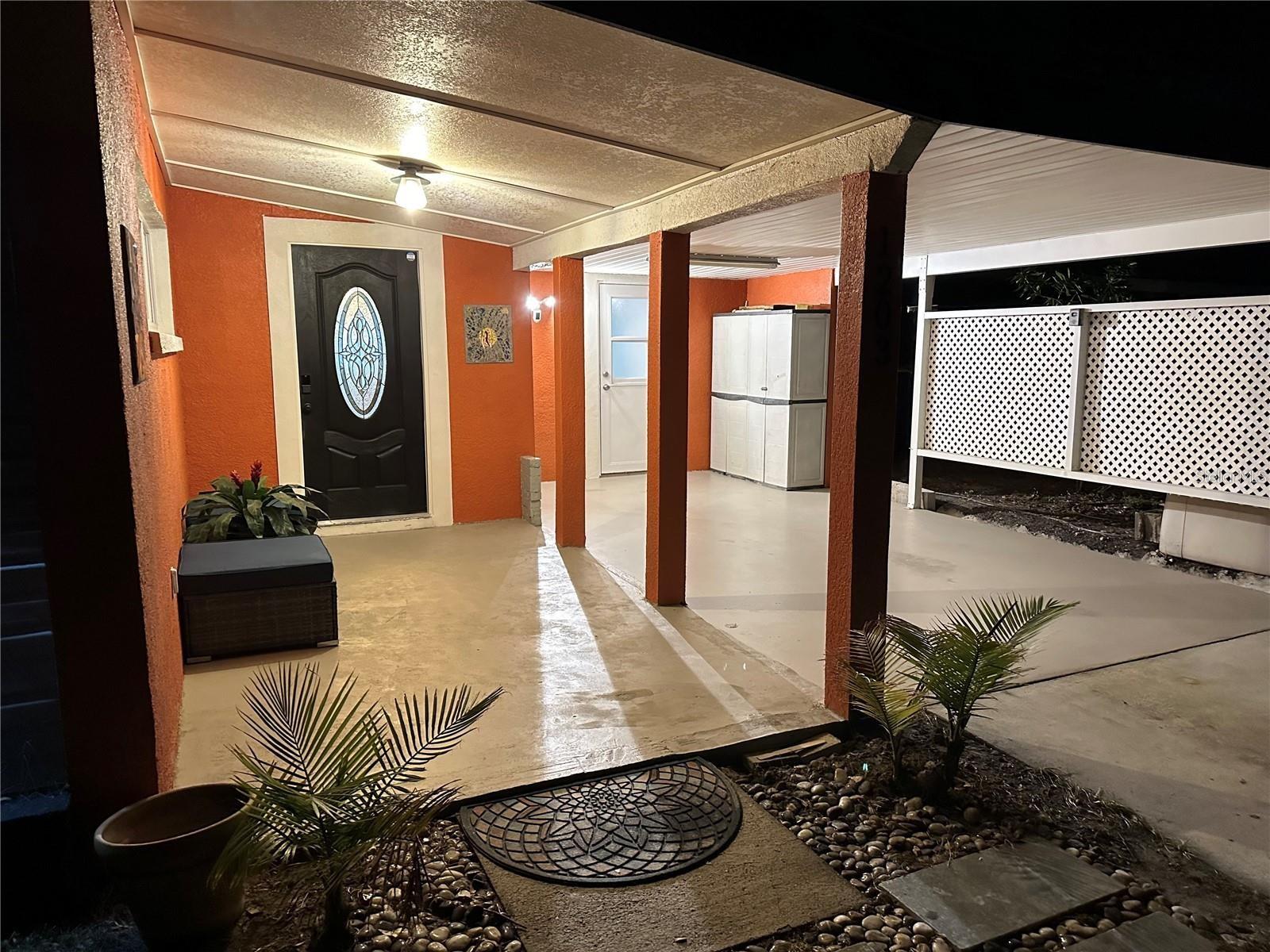 1203 N SATURN AVENUE