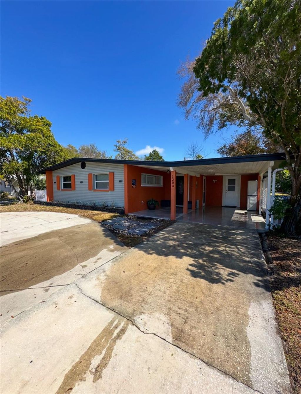 Photo of 1203 N Saturn Avenue, Clearwater, FL 33755 (MLS # O6379922)