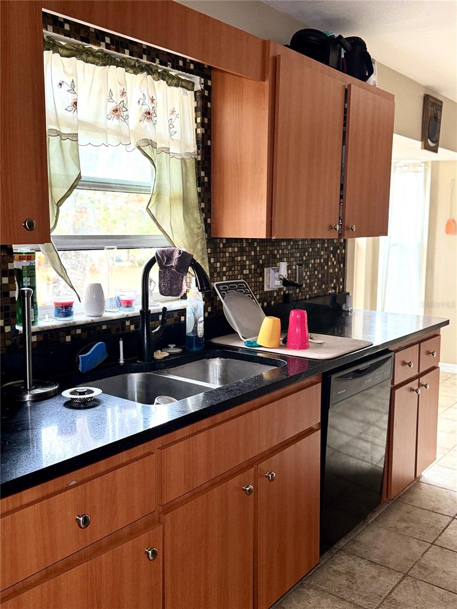 SILVER SPGS SHORES UN 20 - Residential