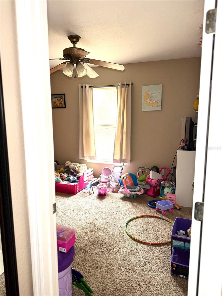 SILVER SPGS SHORES UN 20 - Residential