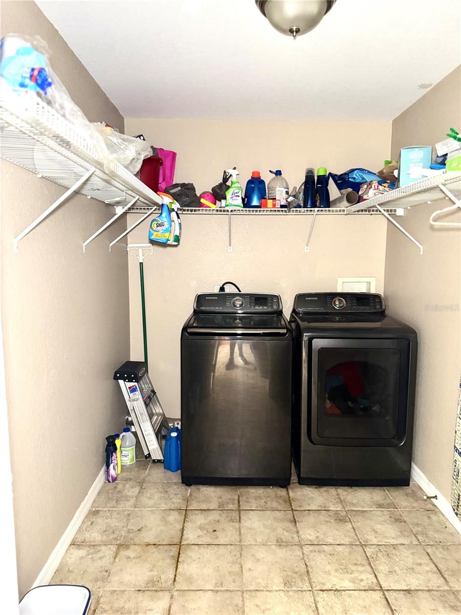 SILVER SPGS SHORES UN 20 - Residential