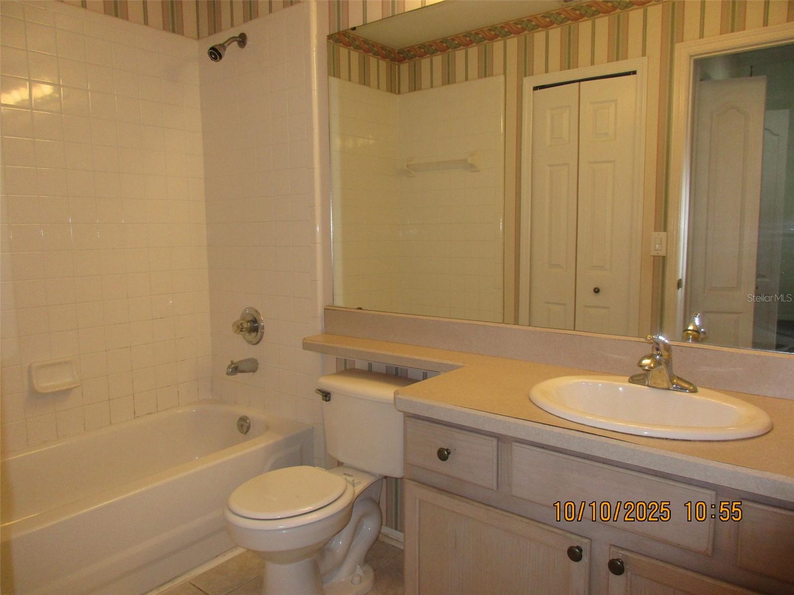 FAIRWAY GLEN AT MEADOW WOODS CONDO - Residential Lease