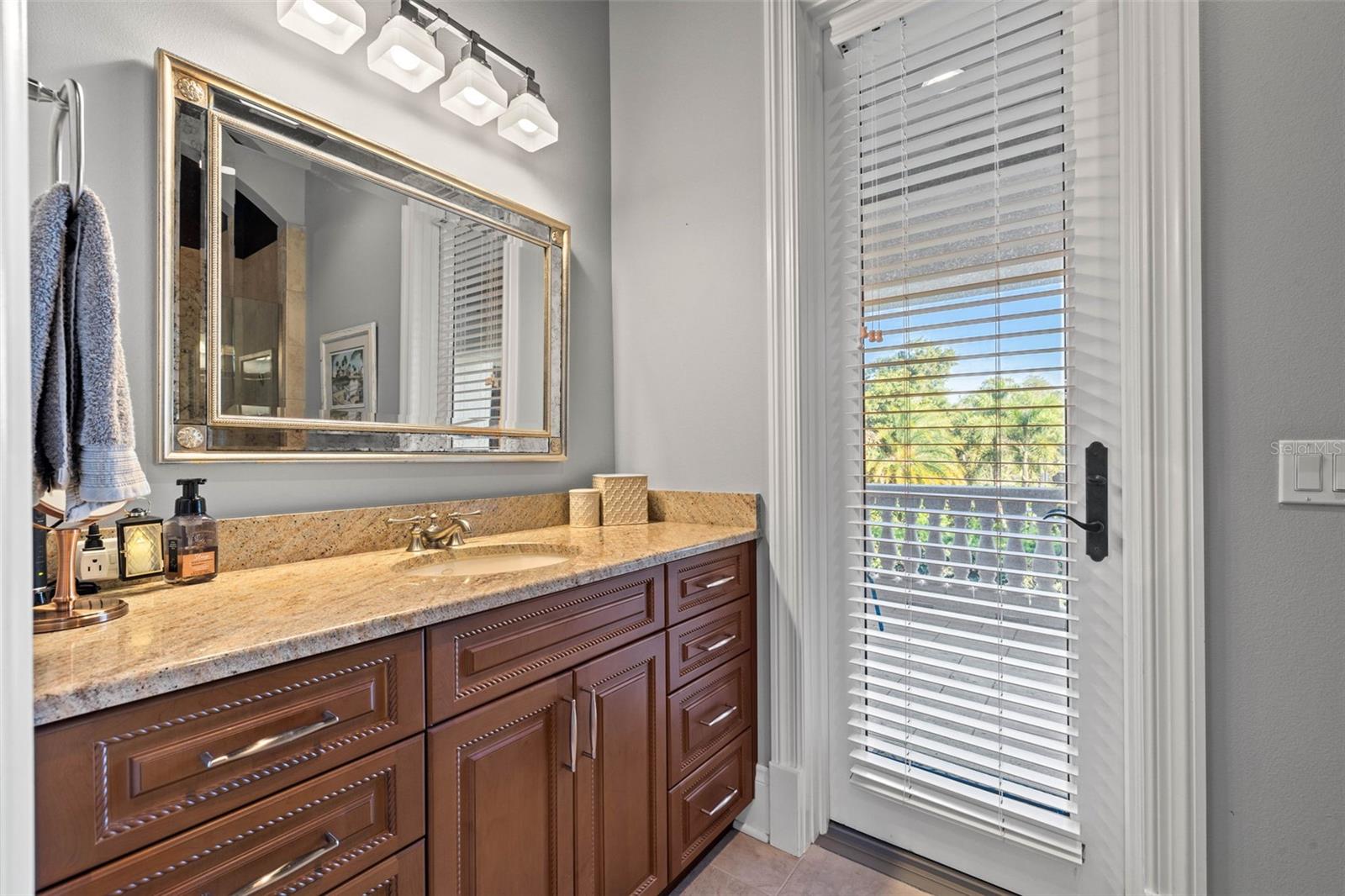 SNELL ISLE SHORES - Residential