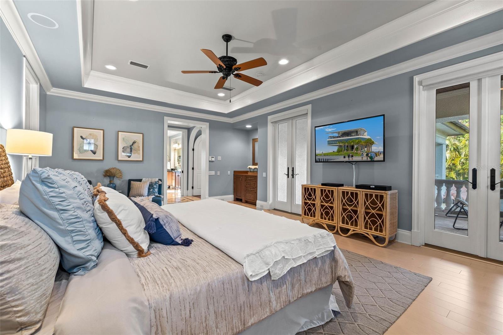 SNELL ISLE SHORES - Residential