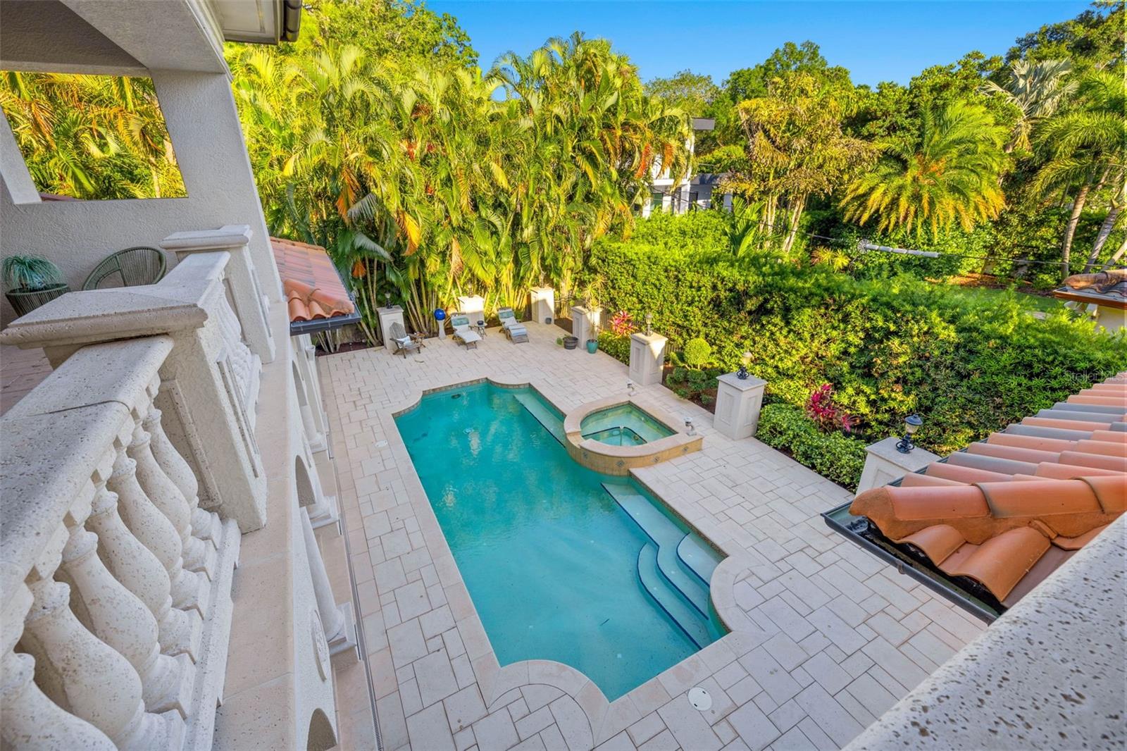 SNELL ISLE SHORES - Residential