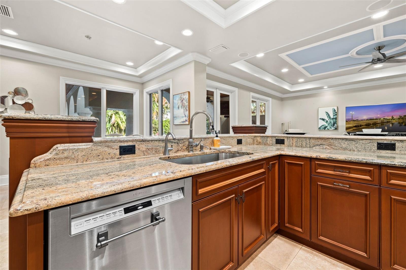 SNELL ISLE SHORES - Residential