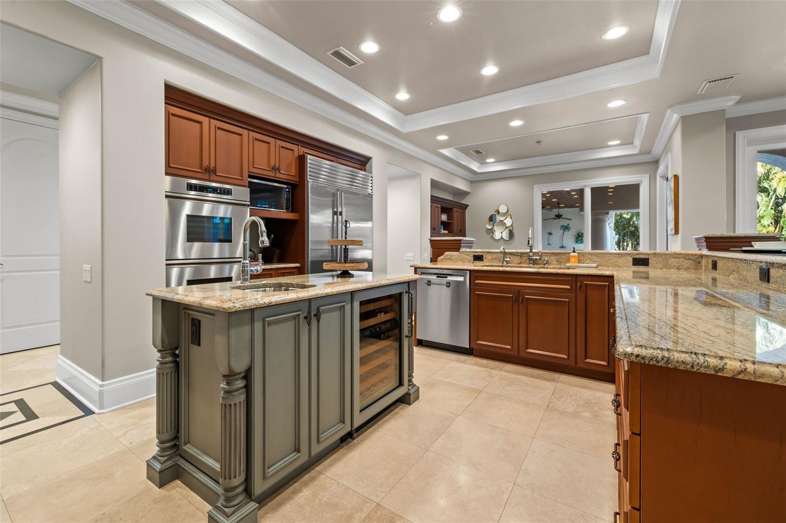 SNELL ISLE SHORES - Residential