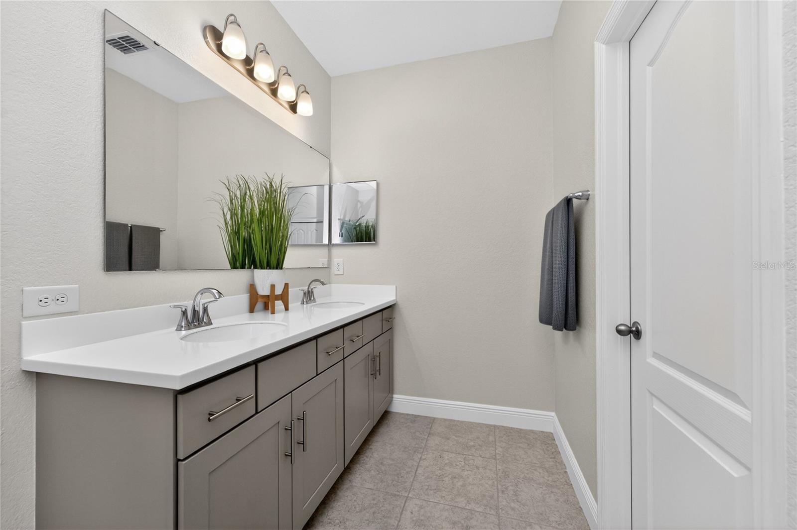 PUNTA GORDA ISLES SEC 20 - Residential