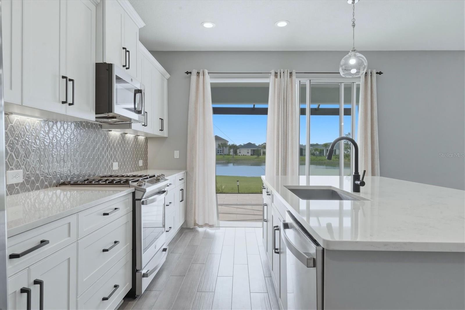 SILVERLEAF PH IV - Residential