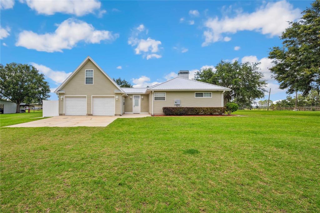 Photo of 39905 Townsend Road, Dade City, FL 33525 (MLS # TB8394831)