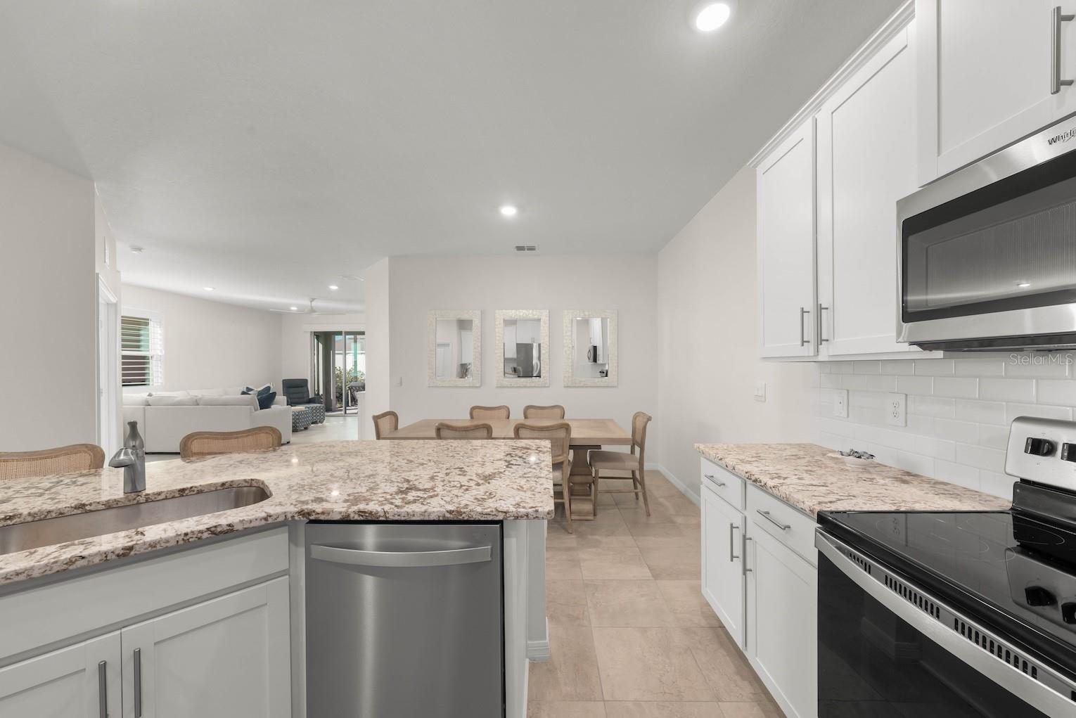 STAR FARMS AT LAKEWOOD RANCH - Residential