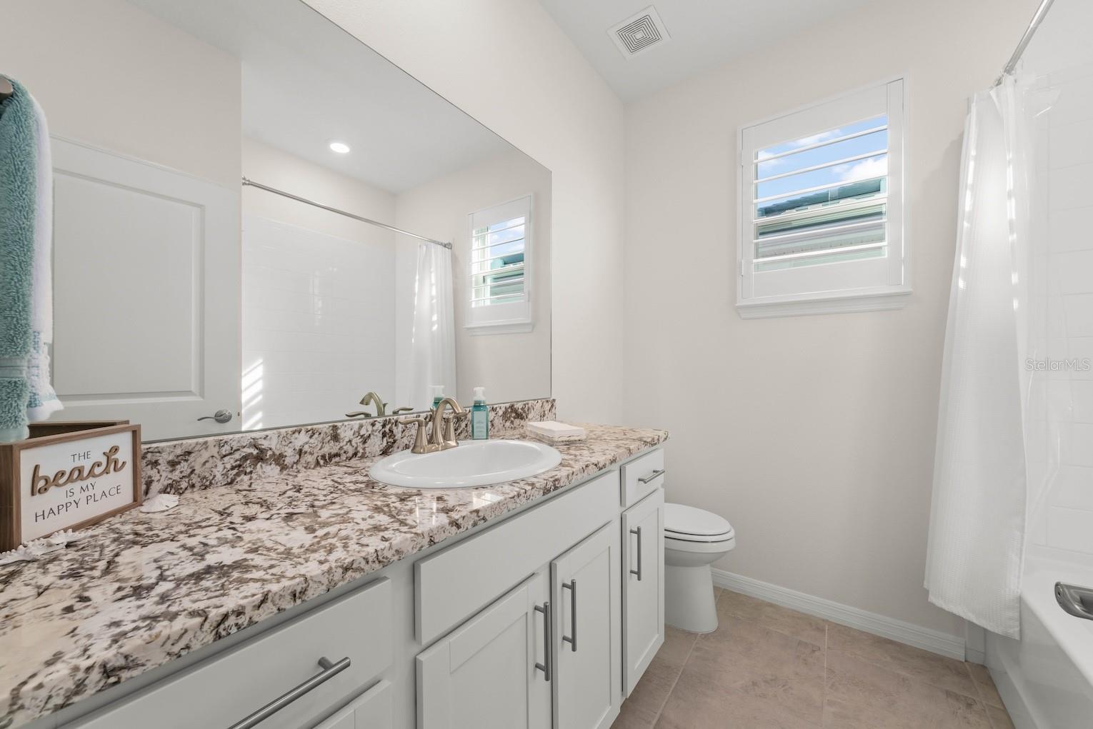 STAR FARMS AT LAKEWOOD RANCH - Residential