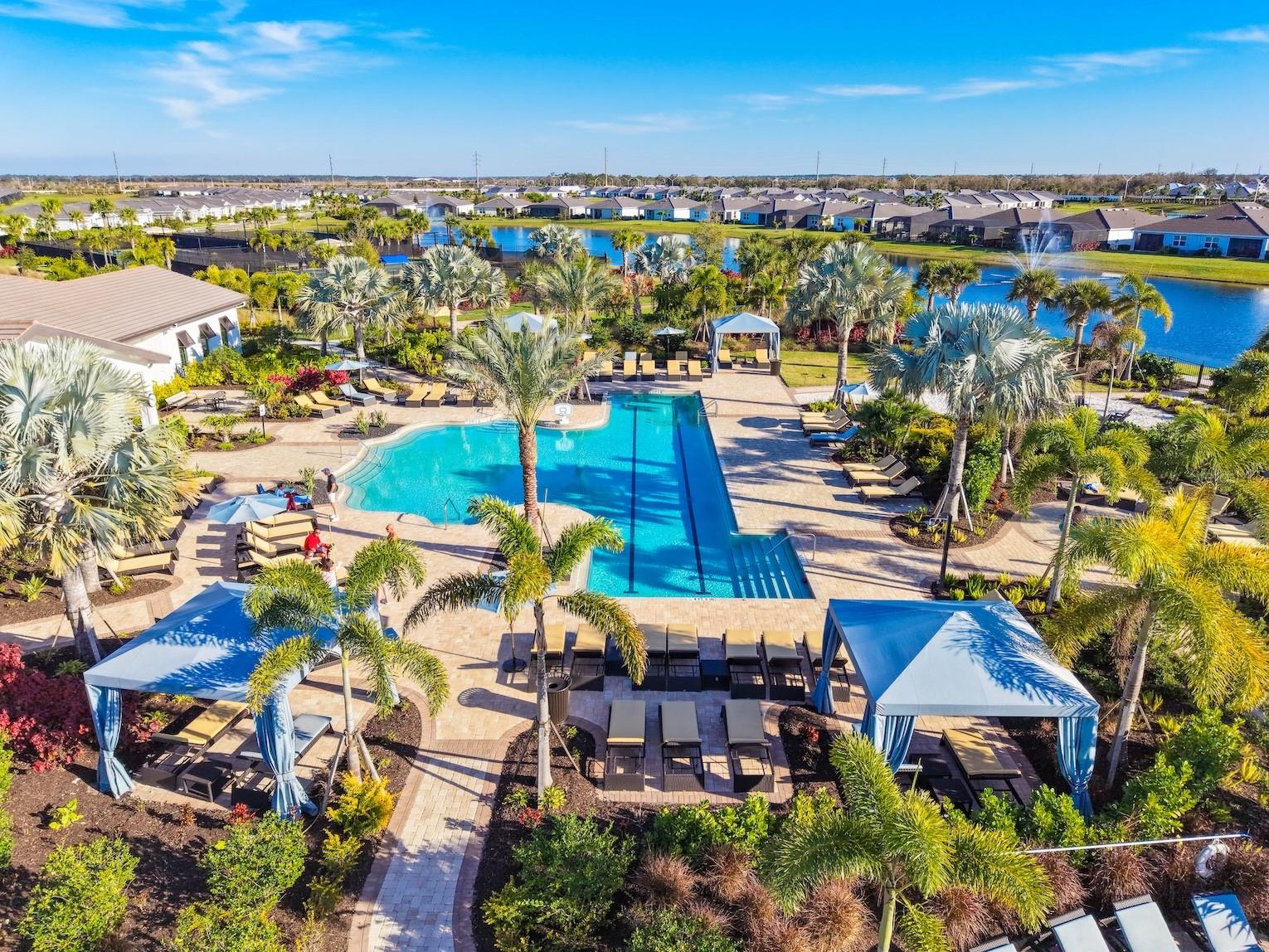 STAR FARMS AT LAKEWOOD RANCH - Residential