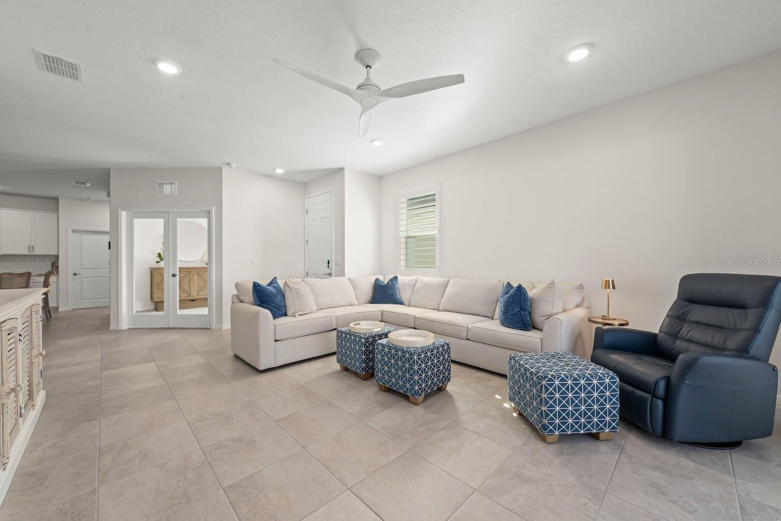 STAR FARMS AT LAKEWOOD RANCH - Residential