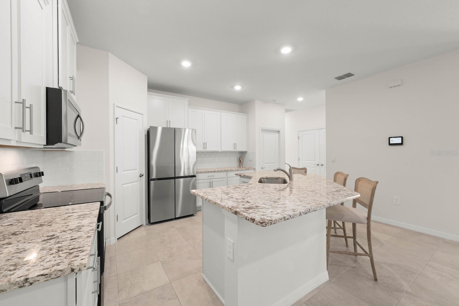 STAR FARMS AT LAKEWOOD RANCH - Residential