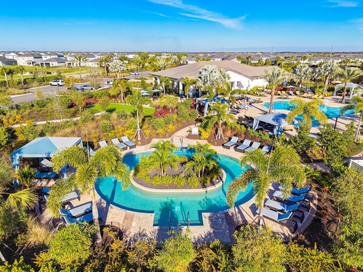 STAR FARMS AT LAKEWOOD RANCH - Residential