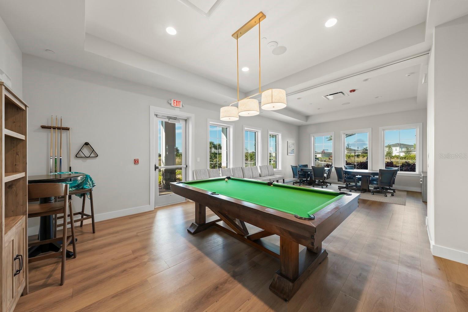 STAR FARMS AT LAKEWOOD RANCH - Residential