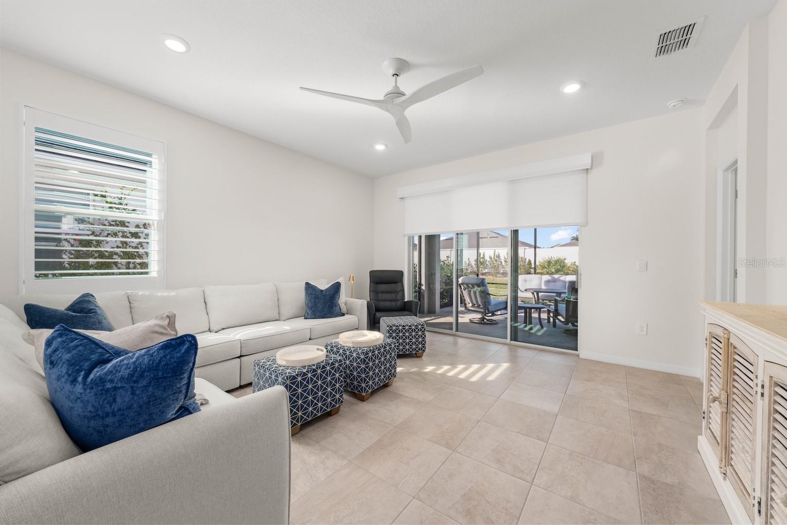 STAR FARMS AT LAKEWOOD RANCH - Residential