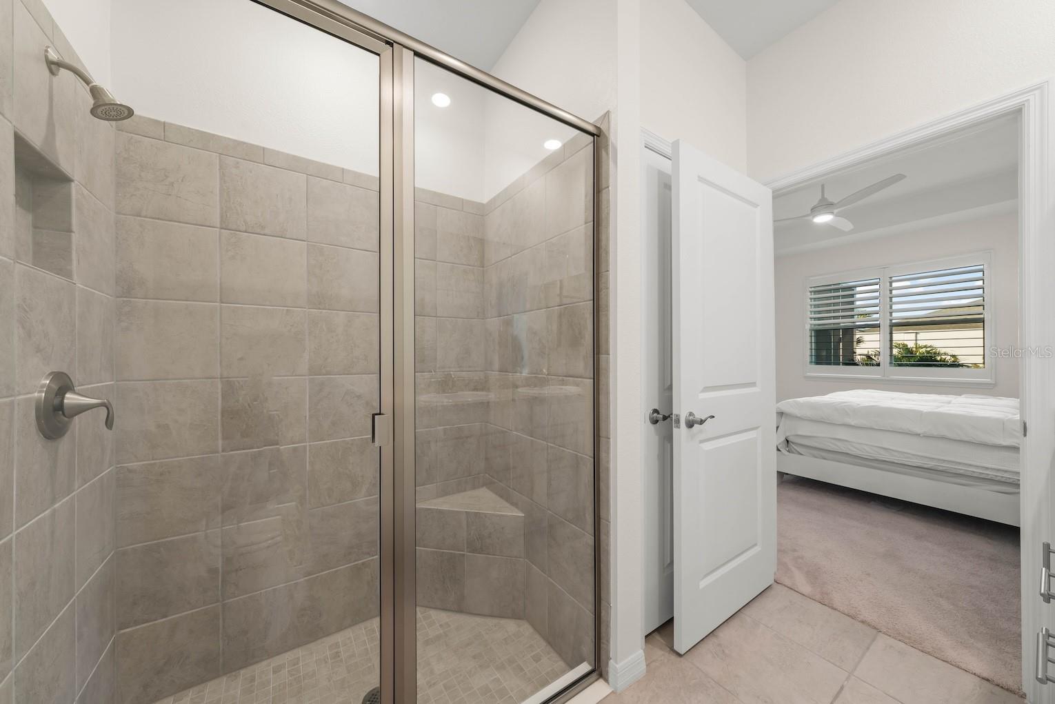 STAR FARMS AT LAKEWOOD RANCH - Residential