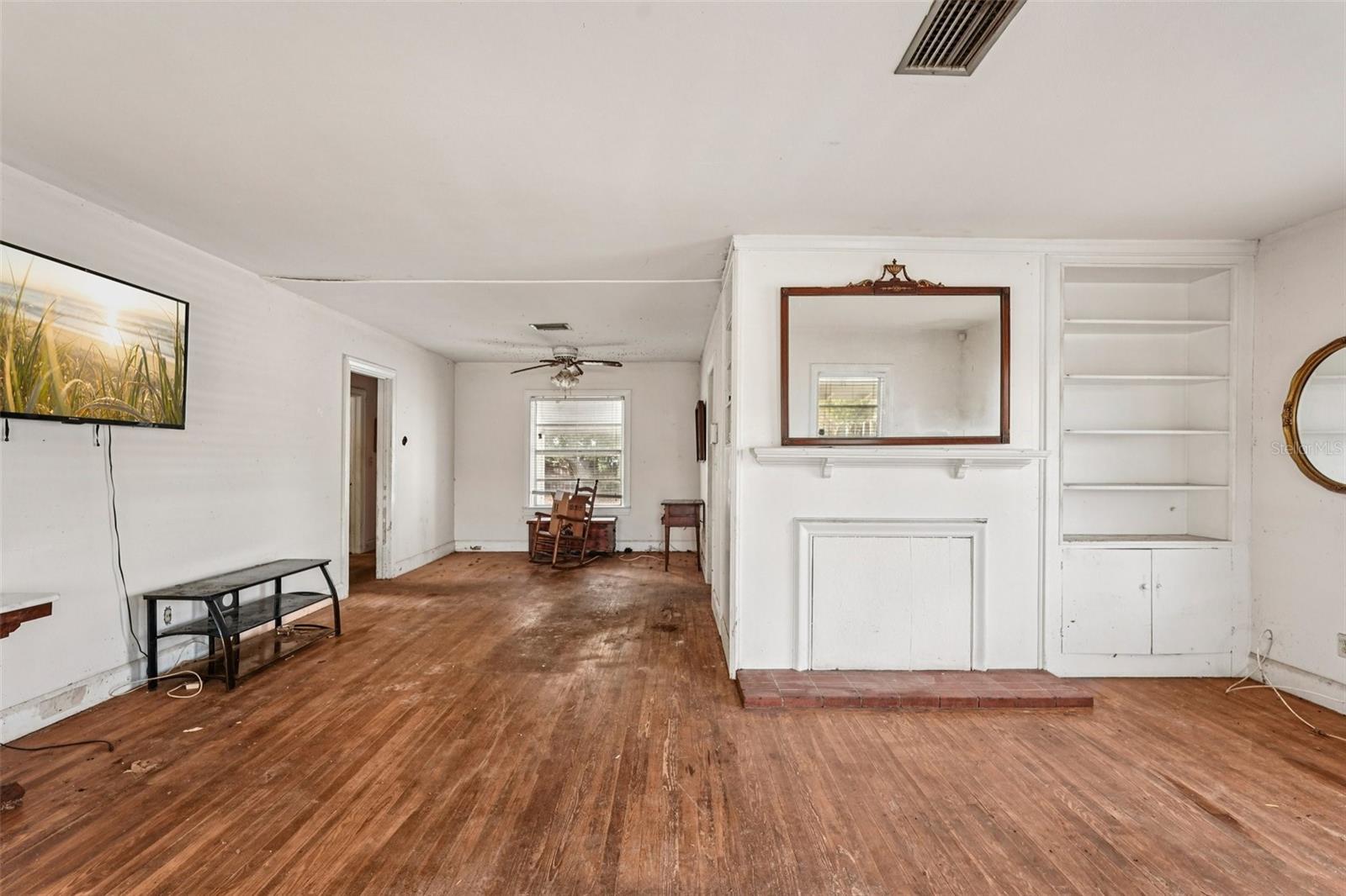 BILTMORE COURT - Residential