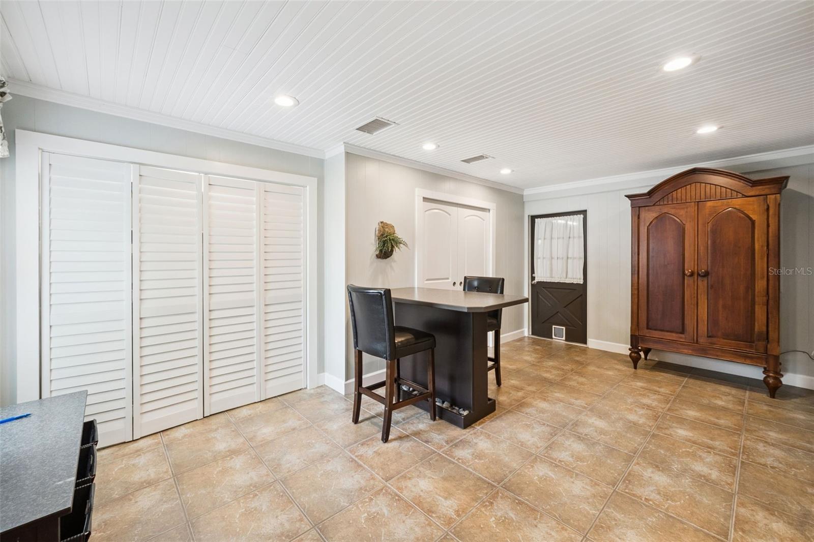 SYLVAN SHORES - Residential