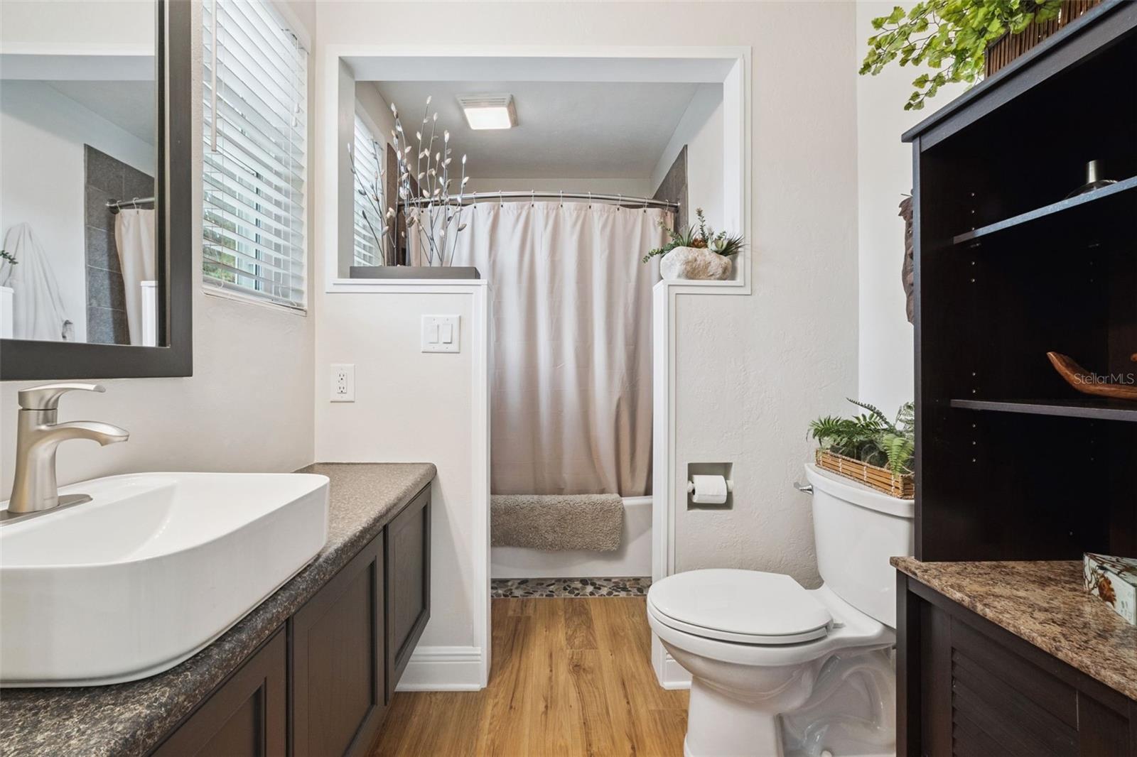 SYLVAN SHORES - Residential