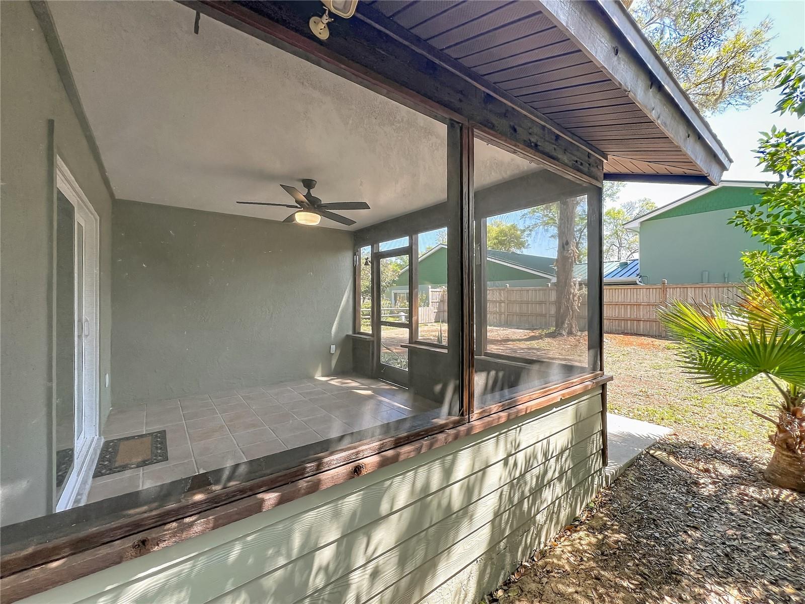 MOUNT PLYMOUTH - Residential