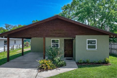 Photo of 30848 Deal Drive, Sorrento, FL 32776 (MLS # G5109707)