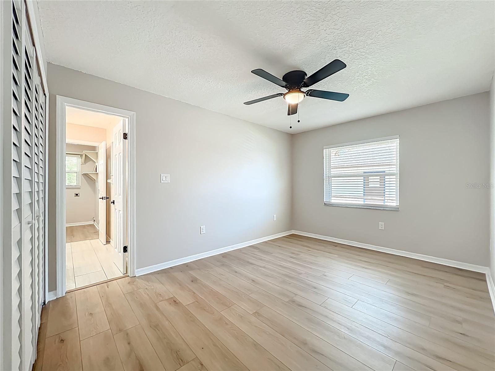 MOUNT PLYMOUTH - Residential