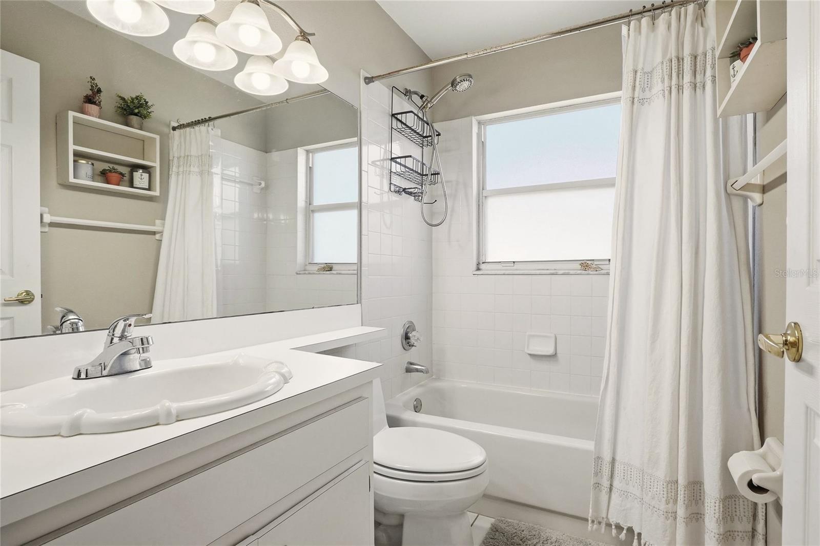 EMERALD COVE - Residential