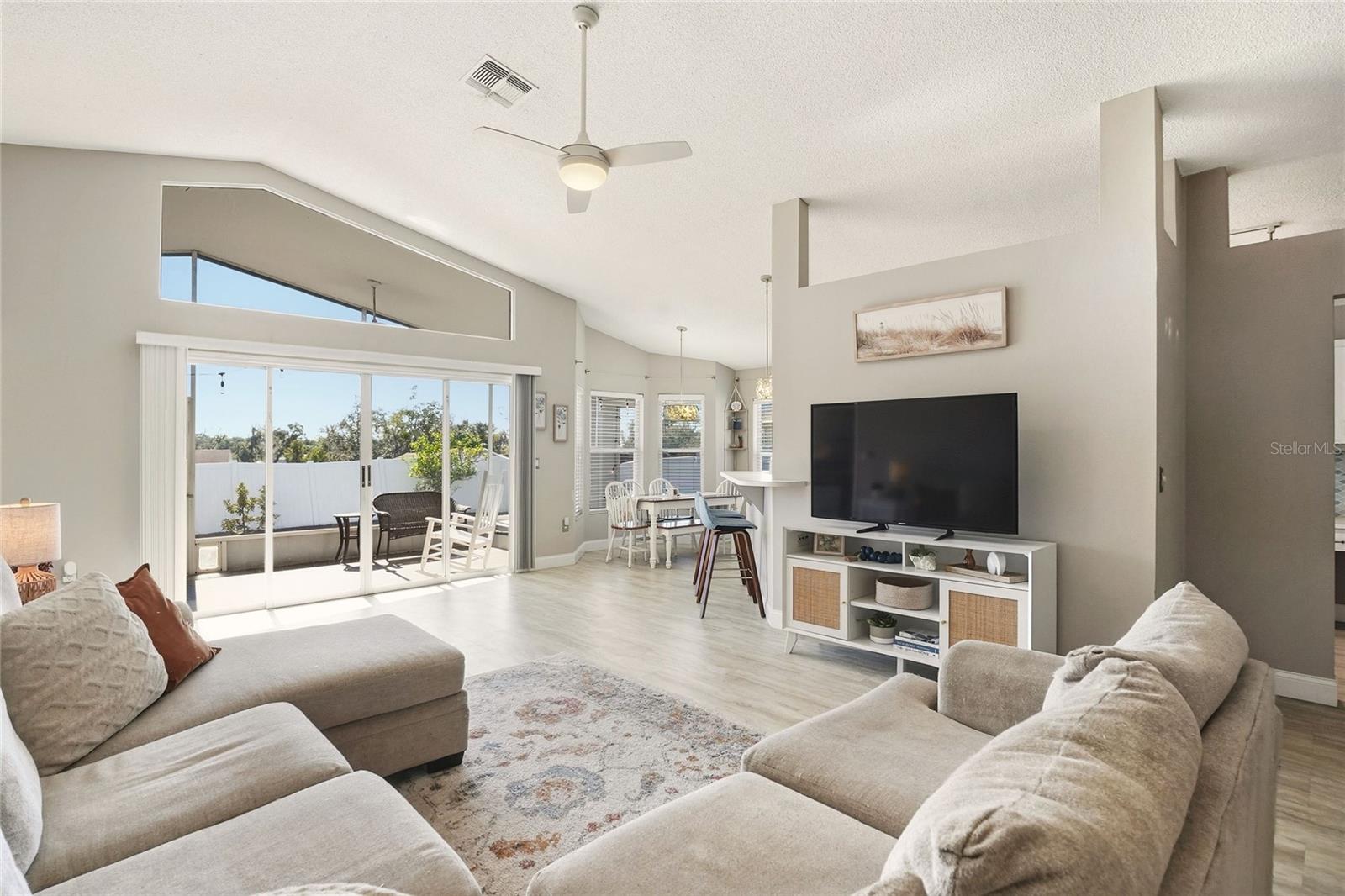 EMERALD COVE - Residential