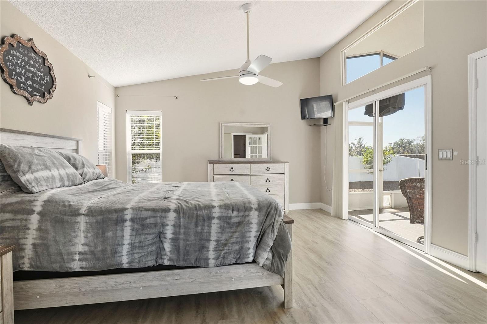 EMERALD COVE - Residential