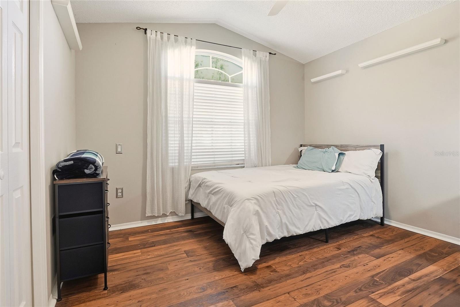 EMERALD COVE - Residential