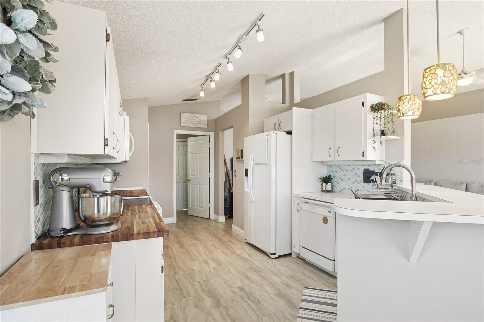 EMERALD COVE - Residential