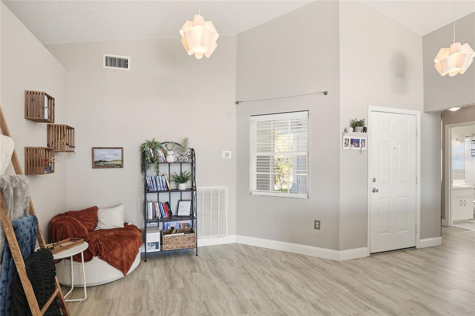 EMERALD COVE - Residential