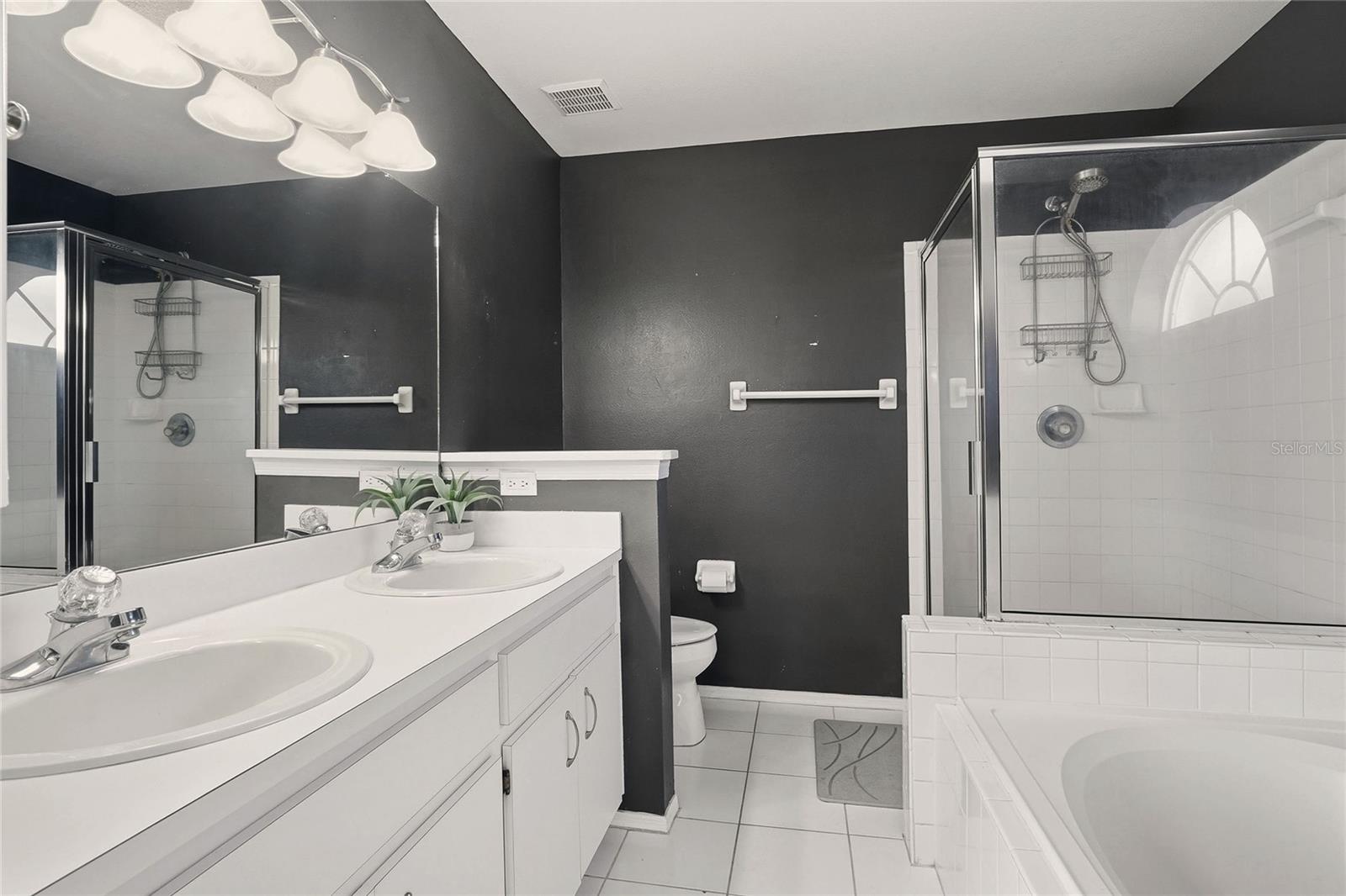 EMERALD COVE - Residential