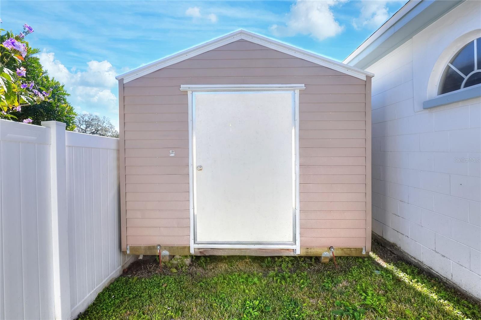 EMERALD COVE - Residential