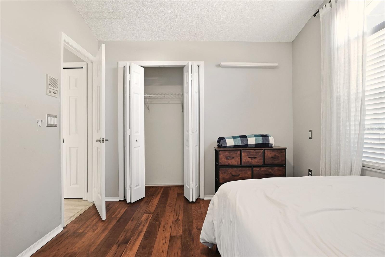 EMERALD COVE - Residential