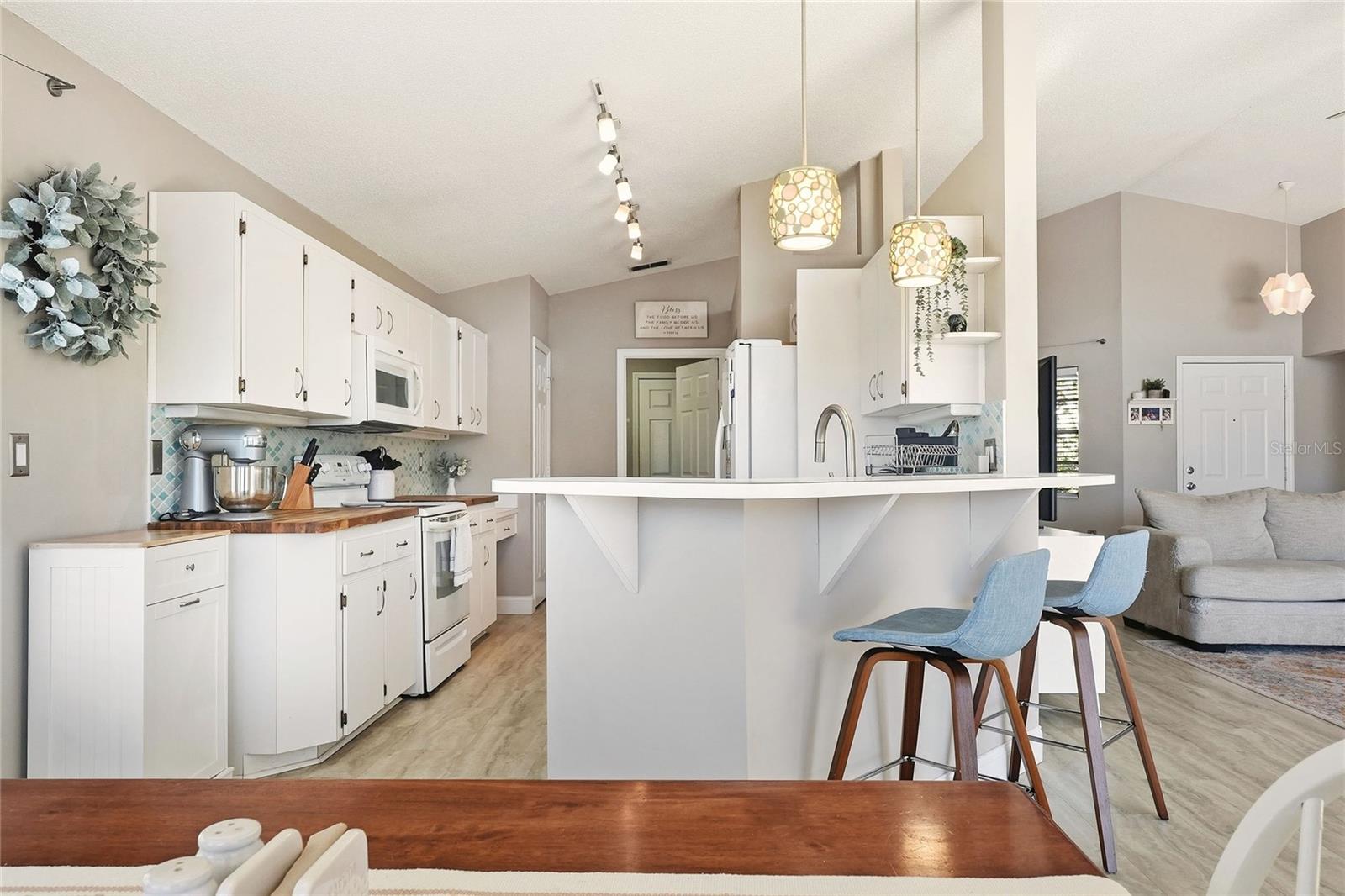 EMERALD COVE - Residential