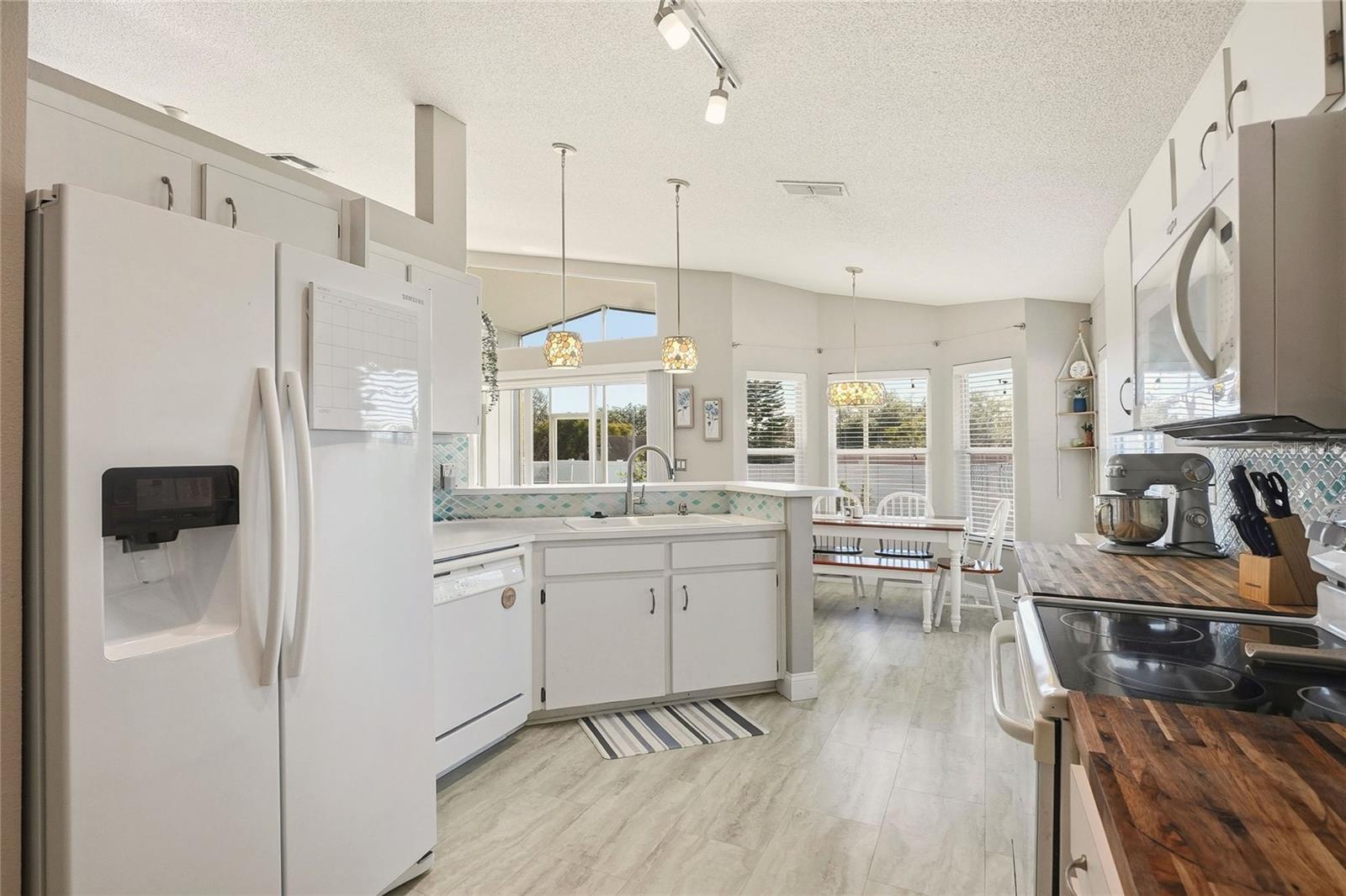 EMERALD COVE - Residential