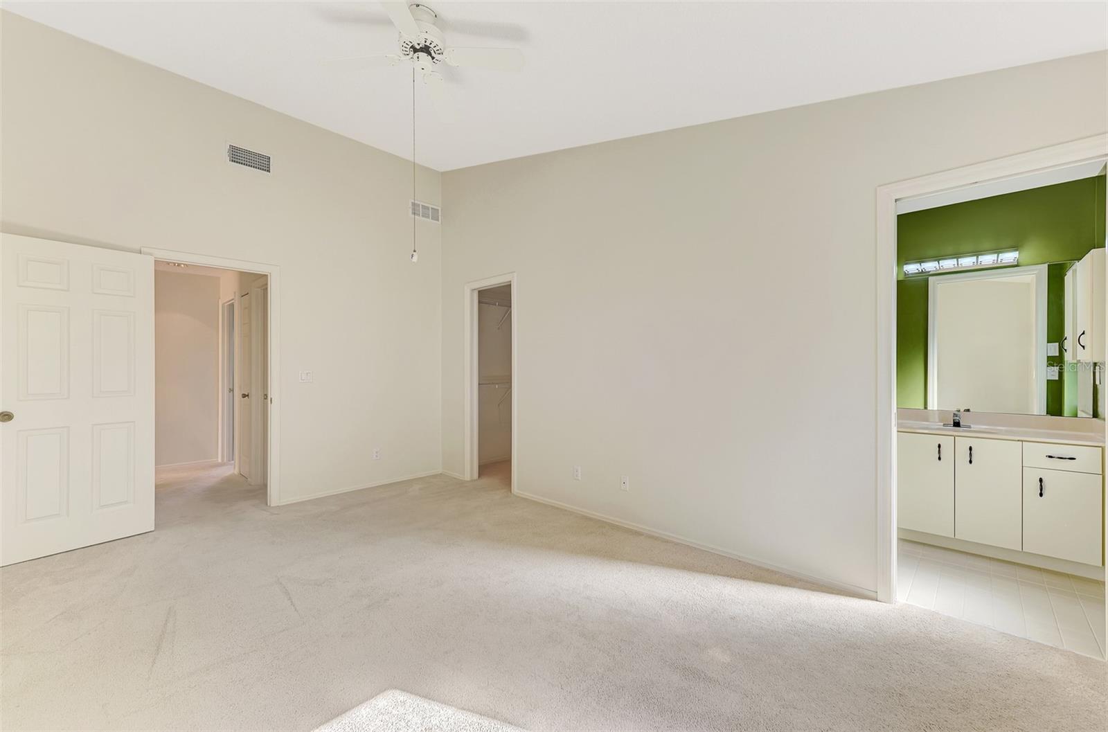 IRONWOOD VILLAS - Residential