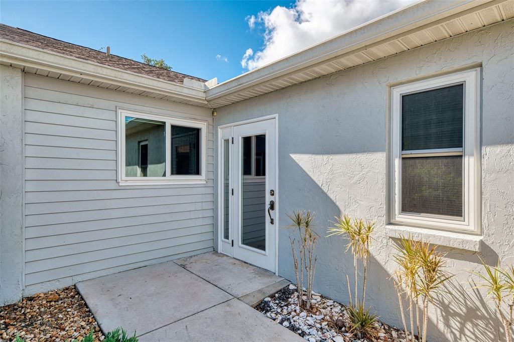 Photo of 607 Ironwood Circle #160, Venice, FL 34292 (MLS # N6140678)